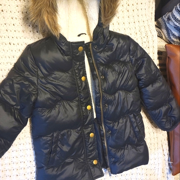 Old navy winter jacket 4t black bubble coat - Picture 4 of 8